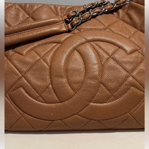 Chanel Quilted Timeless Tote Caviar expandable zipper - Picture 7 of 16